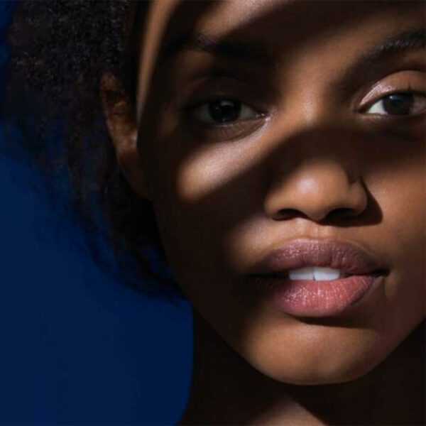 La Roche-Posay Anthelios UVmune 400 Hydrating Creme SPF50+ 50ml - Simpli Cosmetics Kenya La Roche-Posay Anthelios UVmune 400 Hydrating Creme SPF50+ 50ml - Image 3